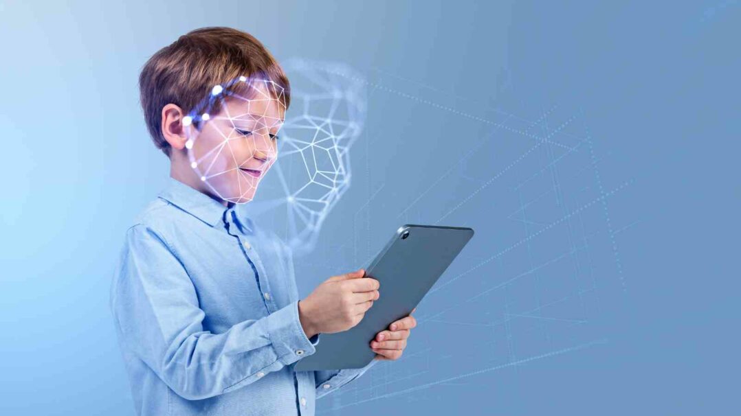 Tekoälyaiheinen kuva, jossa lapsella on tabletti kädessään ja kasvojen eteen heijastuu verkkomaista kuvitusta.